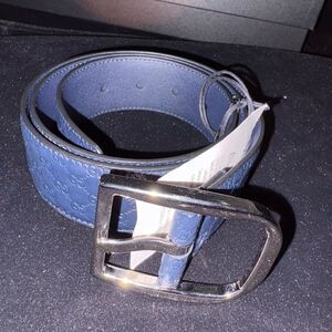 Gucci dark navy Embossed Leather Belt size 85 comes with box and dustbag